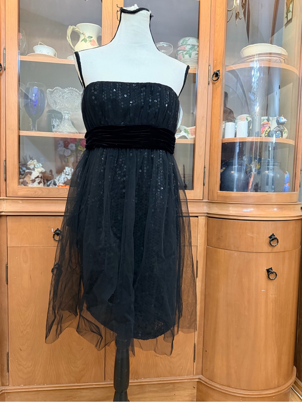 Kay Unger black strapless sequin tulle cocktail dress